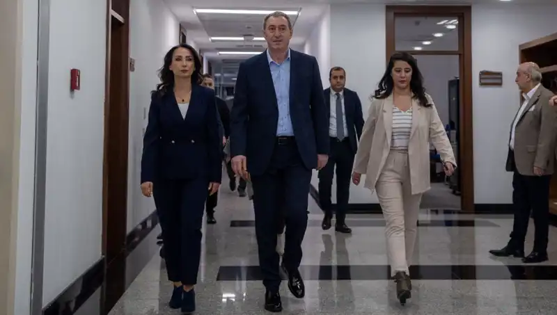 DEM Parti Heyeti, Siyasi Turu Kapsamında İki Kritik Görüşme Gerçekleştiriyor