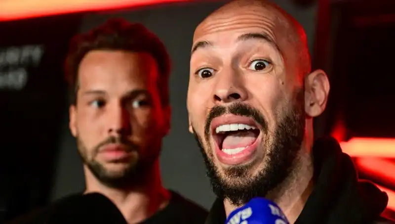 Cinsel İstismar Suçlusu Influencer Romanya'ya Döndü: Tepkiler Çığ Gibi Büyüyor