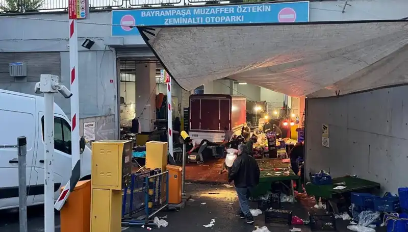 Pazar Yerinde Biber Gazı Saldırısı: Hızla Dağılan Kalabalık Panik İçinde