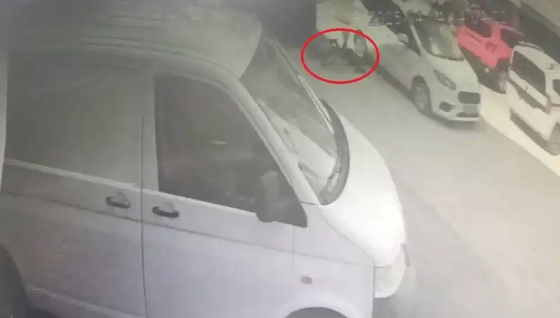 Bisiklet Süren Çocuk, Korkunç Bir Kazanın Eşiğinden Döndü