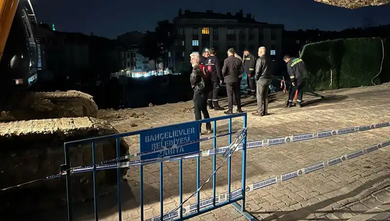İstanbul'da İnşaat Çalışmasında Şok Eden Yol Çökmesi Olayı