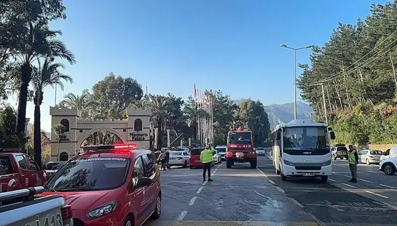 Muğla’da Beş Yıldızlı Otelde Yangın Paniği: Tatilciler Tahliye Edildi
