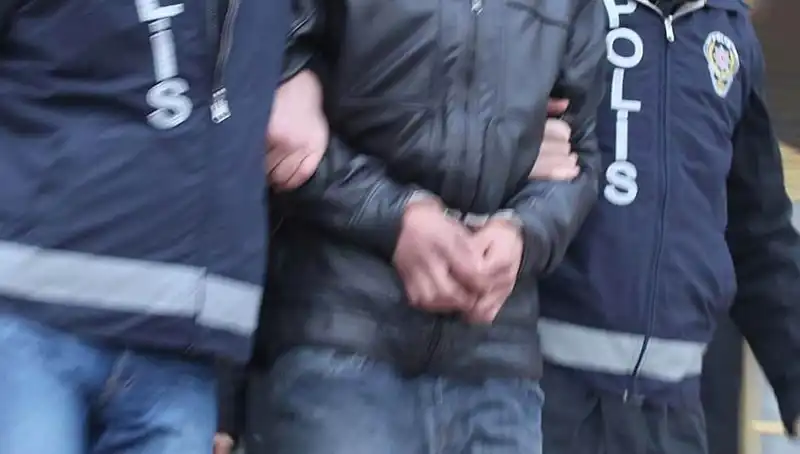 Erzincan'da Uyuşturucu Operasyonu: Çok Sayıda Gözaltı ve Tutuklama!