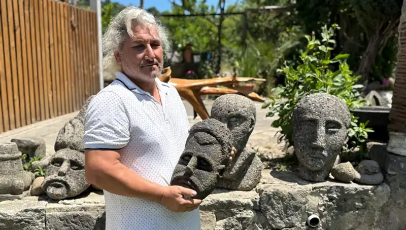 3 Günde Yüzlerce Tarihi Eser Gibi Görünen Eşyalar Yapıyor