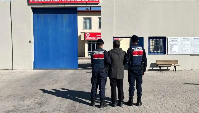 10 Yıl Hapis Cezası İle Aranan Şahıs, Polis Tarafından Yakalandı!