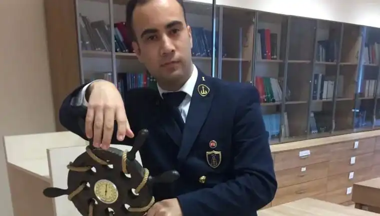 Stajyer Denizci Berkan’ın Hayatını Kaybetmesi Türk Denizciliğini Yasa Boğdu