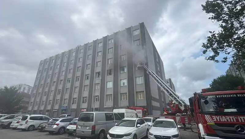 Çorap İmalathanesinde Korkunç Yangın: Olayın Ayrıntıları ve Can Kaybı Olmadı